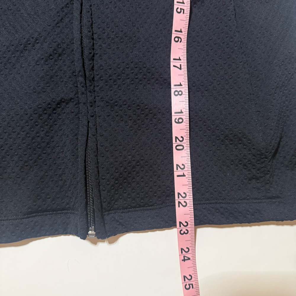 Athleta Black Quilted Zip Up Athletic Jacket Size M Athleisure Running Workout - Picture 5 of 7